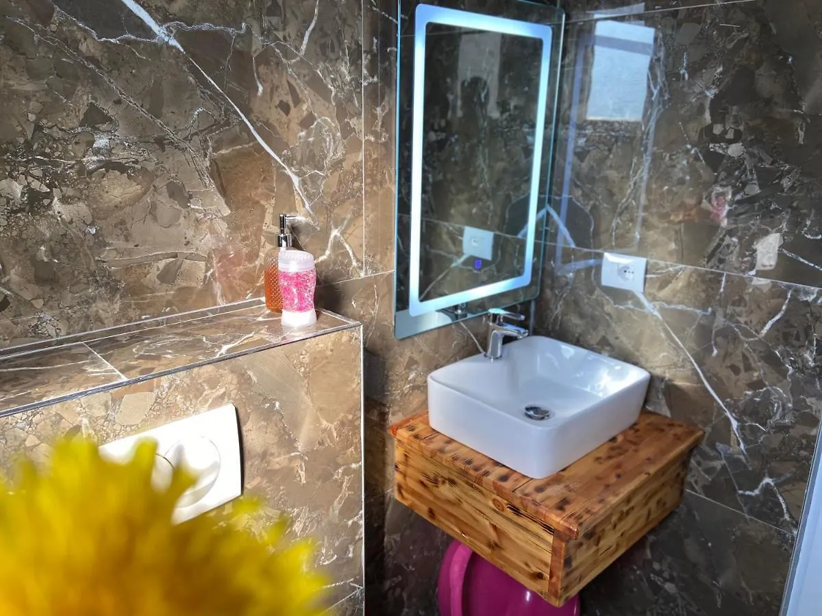 **** Guest house Villa Elvis Caca Ksamil Albania